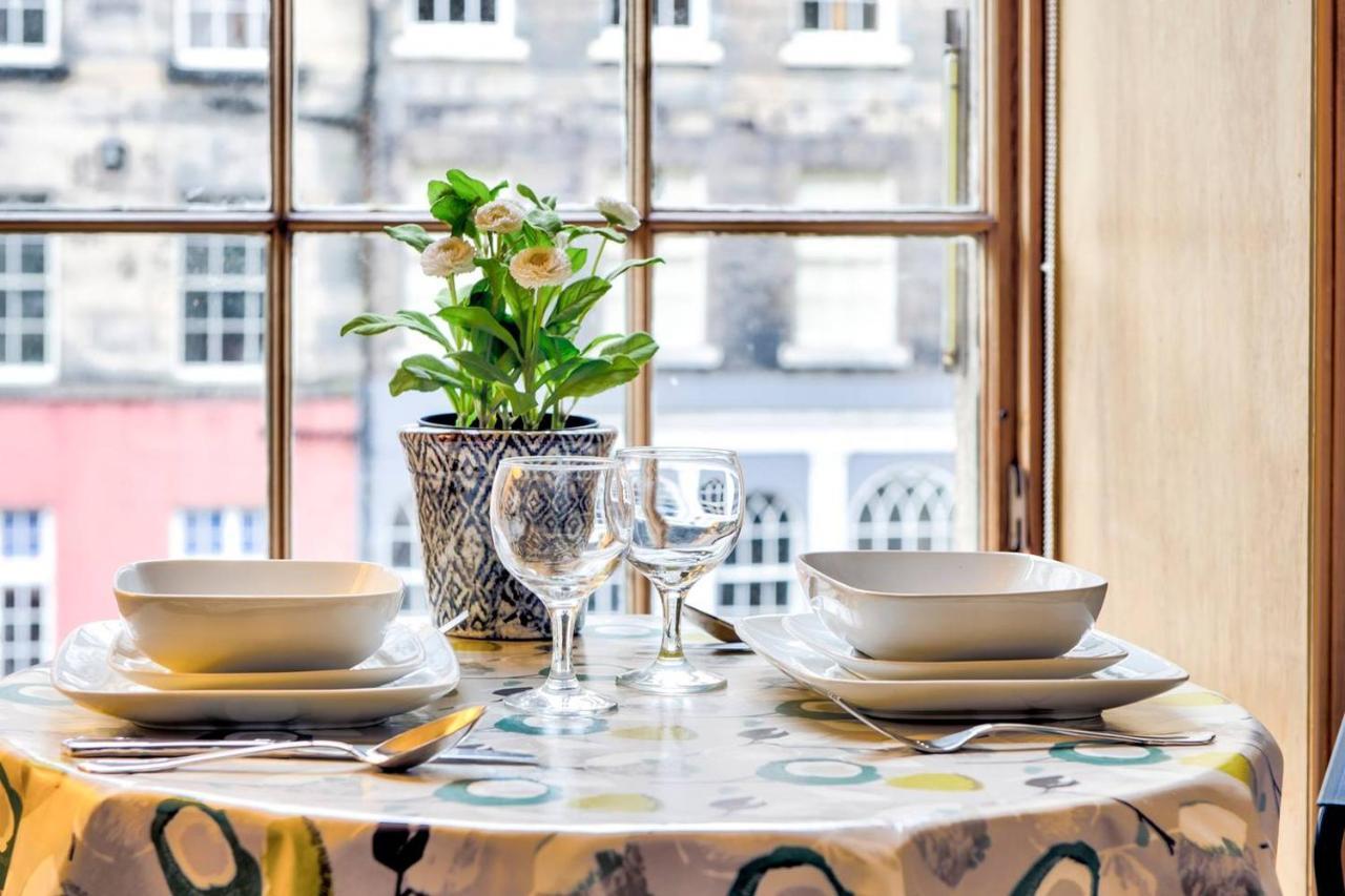Joivy Royal Mile Apartment In Prime Location Edinburgh Exterior photo